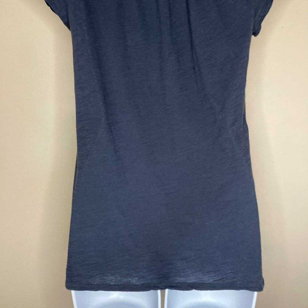Anthropologie Blue Cotton Top With Floral Applique Neckline Pinktucks Size Small - Picture 7 of 16